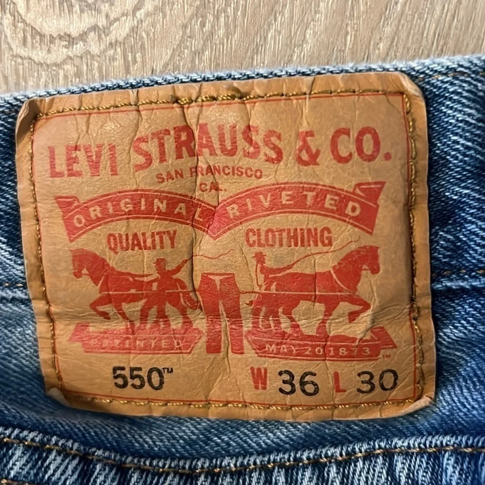 LEVI STRAUSS RED TAG Men’s 550 Size 36x30 Jeans